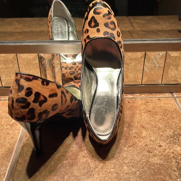 Alfani Leopard Print Cow Hair Pumps - Picture 8 of 10